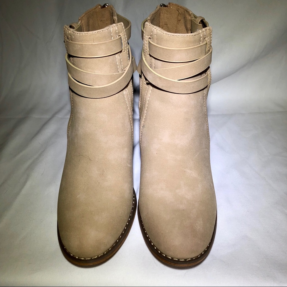 Booties - Picture 3 of 6